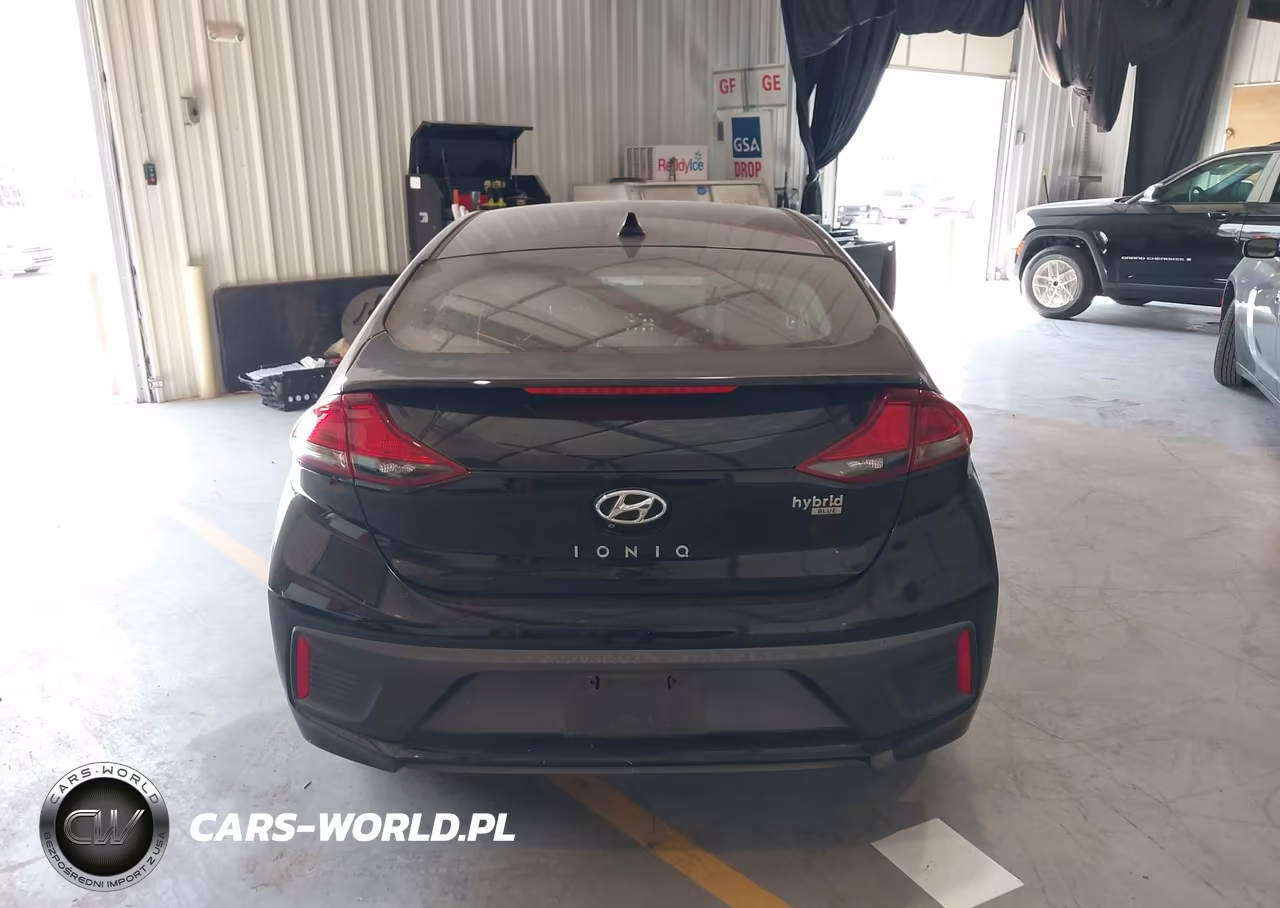 2018 Hyundai Ioniq Hybrid Blue VIN:KMHC65LC5JU075944 - 21