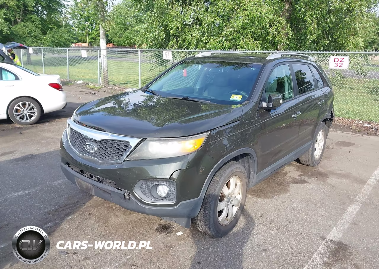 2012 Kia Sorento Lx VIN:5XYKT3A62CG221893 - 2