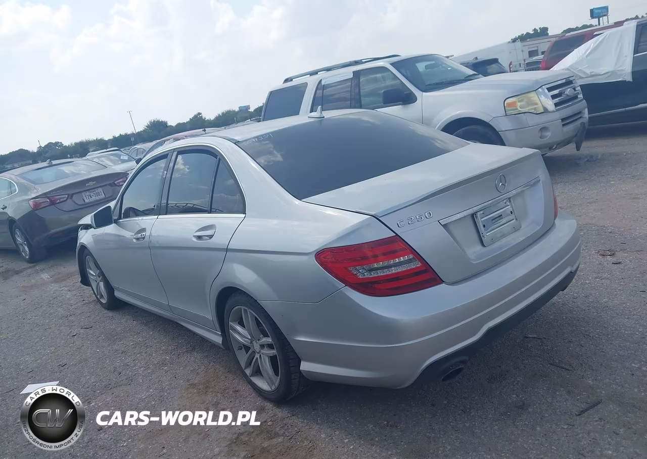 2014 Mercedes-Benz C 250 Sport VIN:WDDGF4HB4EA962495 - 3