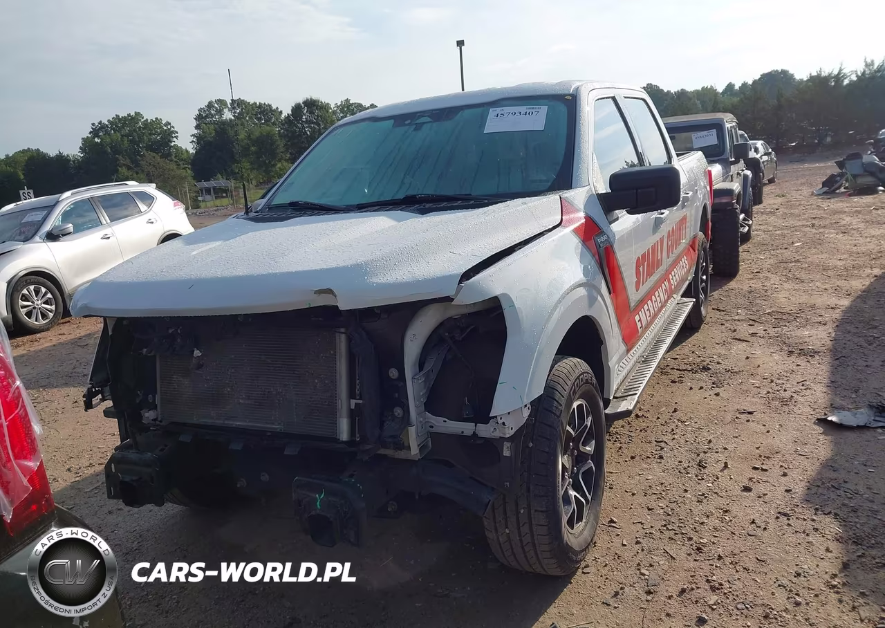 2023 Ford F-150 Xlt VIN:1FTFW1E51PFB23915 - 13