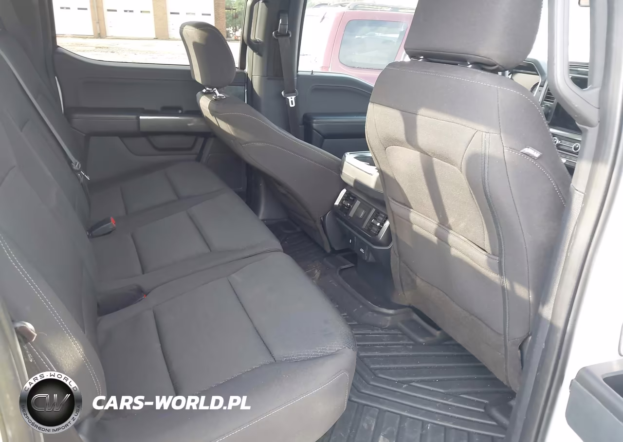 2023 Ford F-150 Xlt VIN:1FTFW1E51PFB23915 - 8
