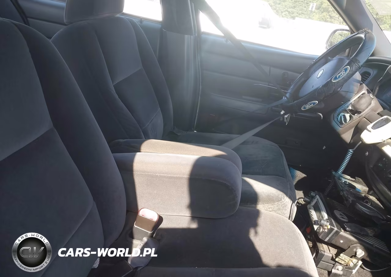 2007 Ford Crown Victoria Police-Police Interceptor VIN:2FAHP71W57X121246 - 5