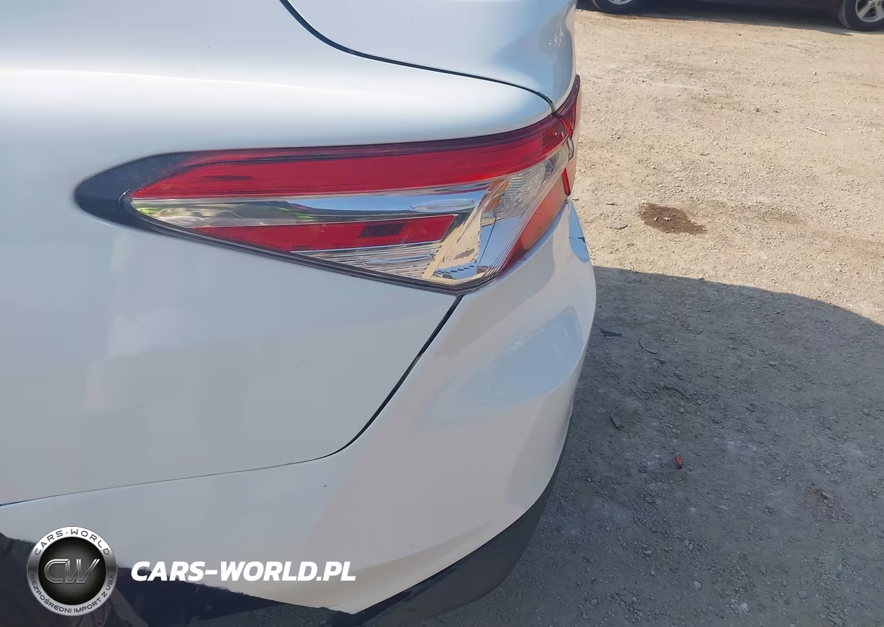 2018 Toyota Camry Le VIN:4T1B11HK1JU011919 - 12