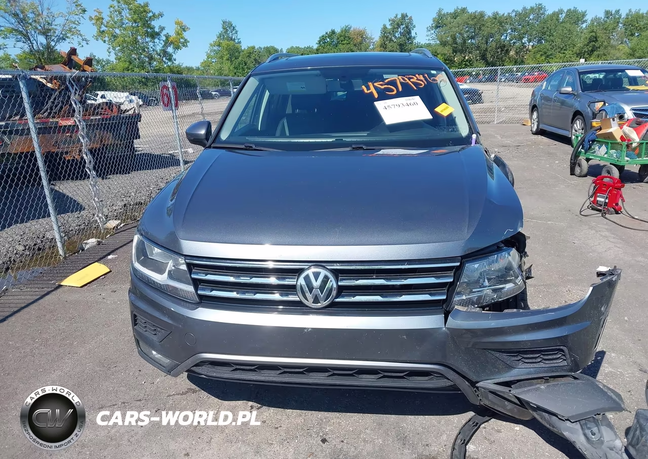 2018 Volkswagen Tiguan VIN:3VV2B7AX4JM120164 - 11
