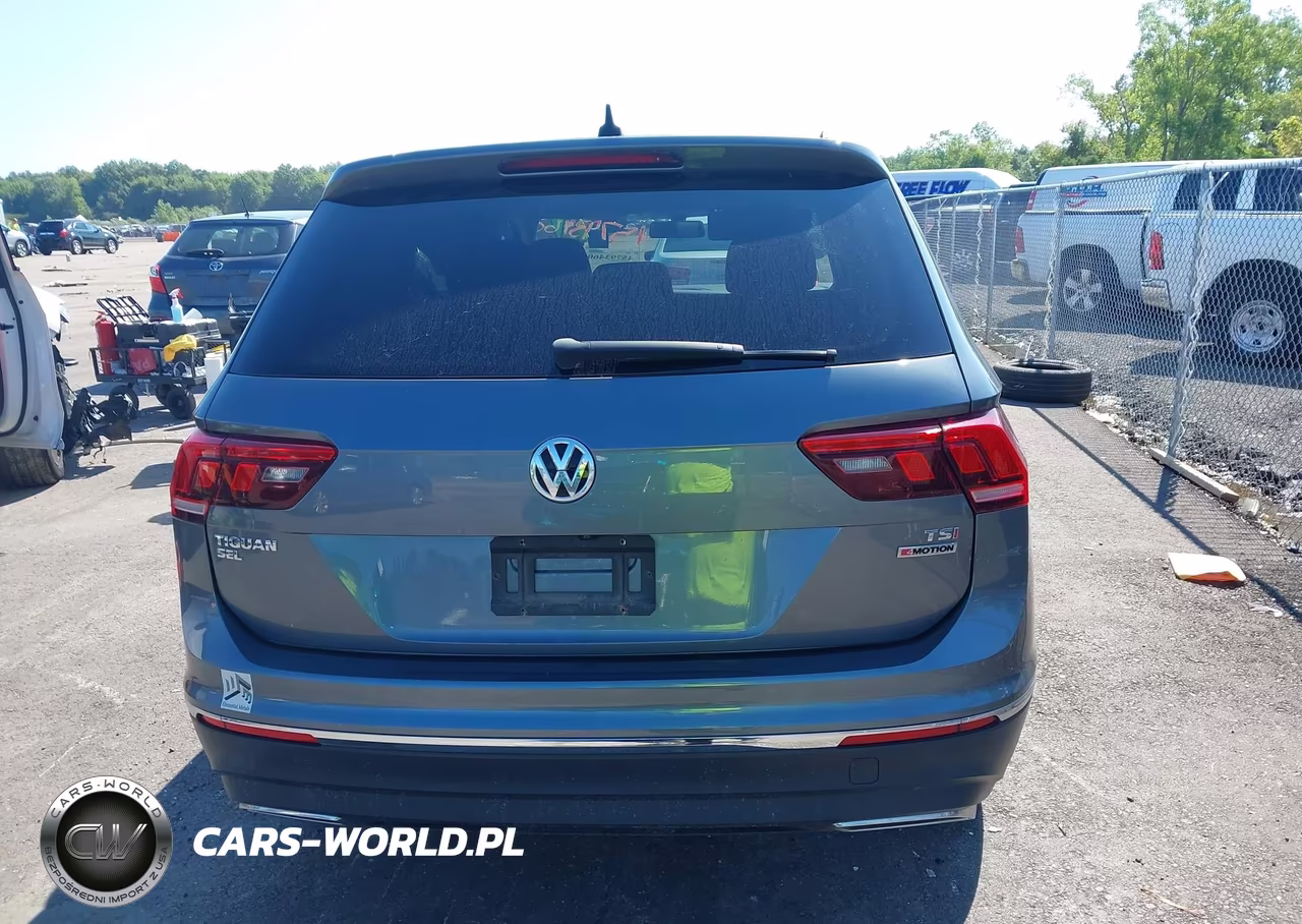 2018 Volkswagen Tiguan VIN:3VV2B7AX4JM120164 - 15
