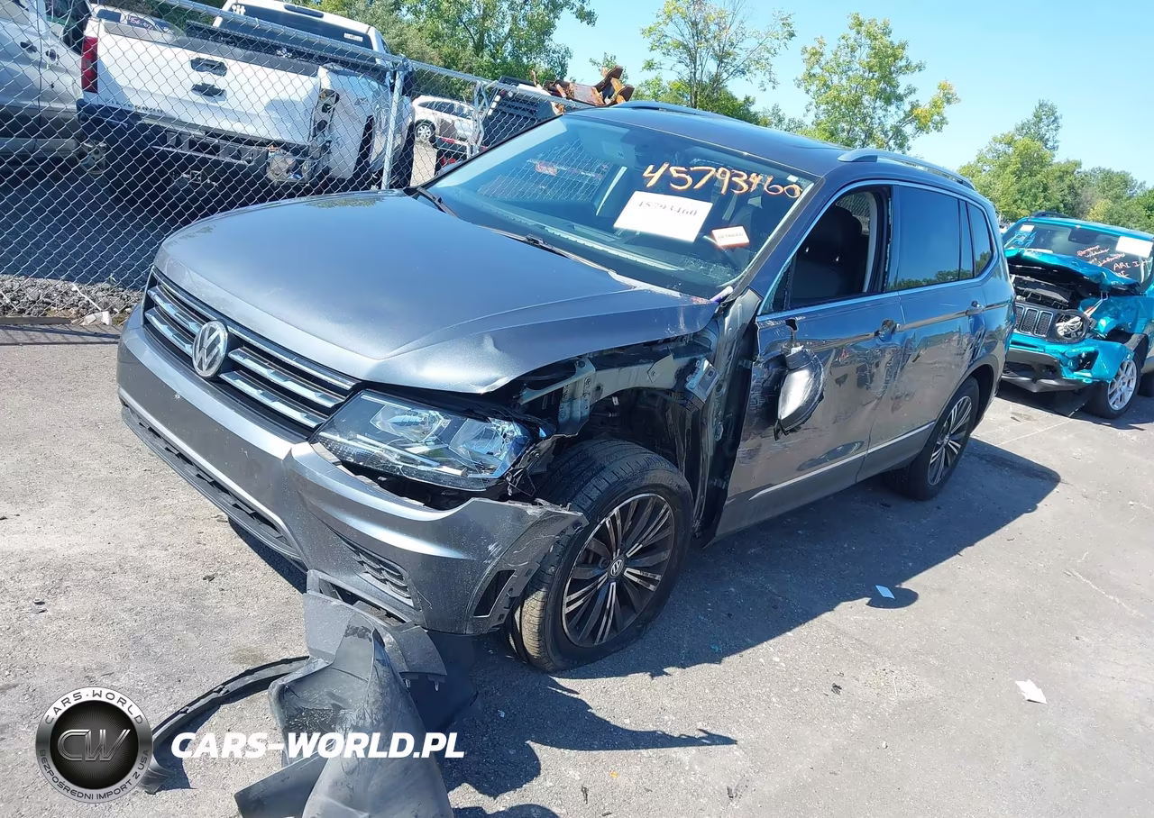 2018 Volkswagen Tiguan VIN:3VV2B7AX4JM120164 - 2