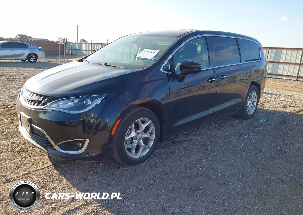 2017 Chrysler Pacifica Touring Plus VIN:2C4RC1BG7HR851082 - 2