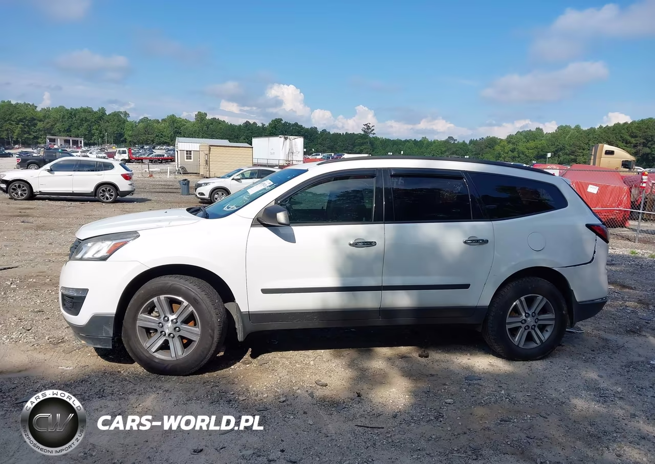 2017 Chevrolet Traverse Ls VIN:1GNKRFKDXHJ148123 - 14