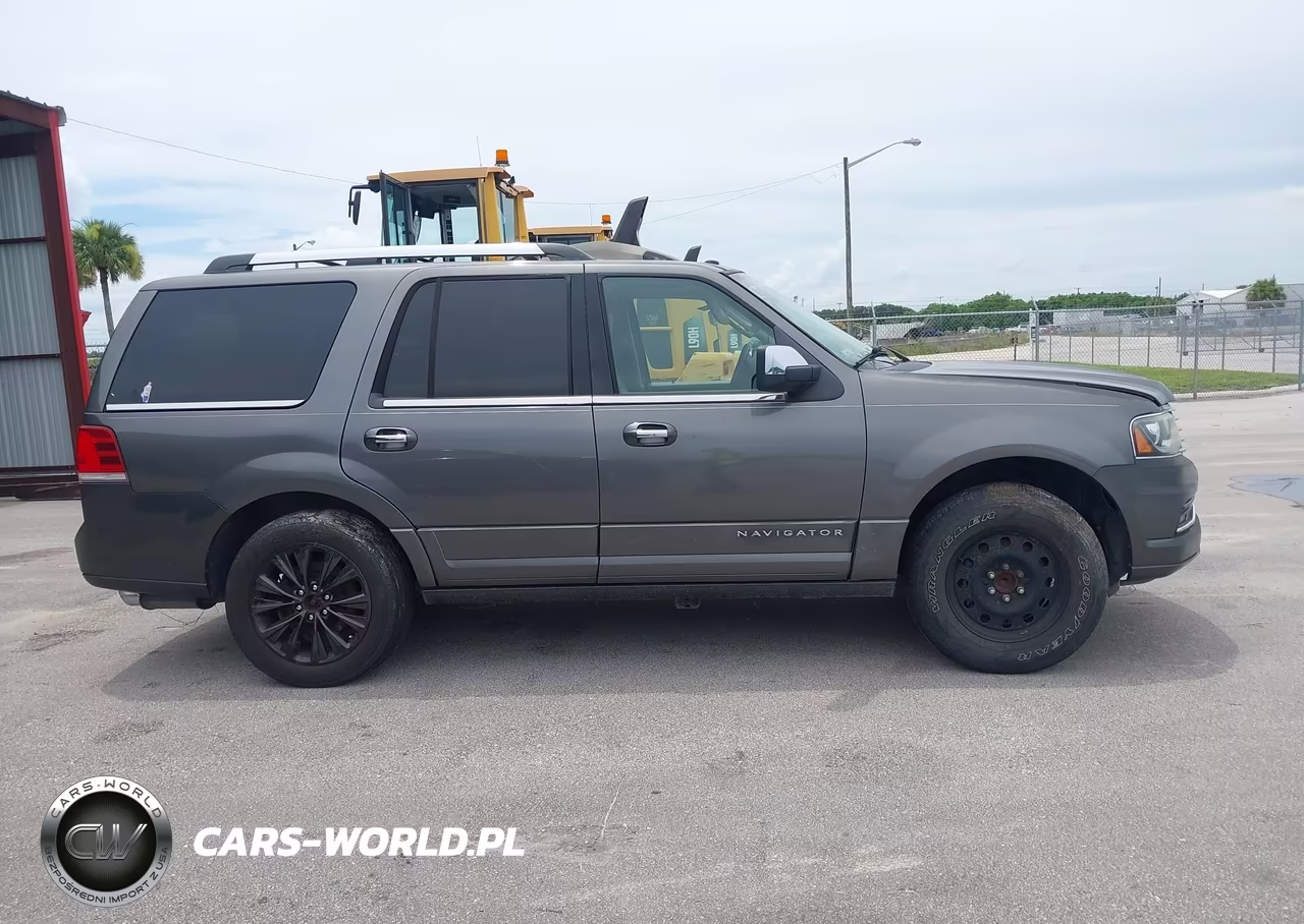 2015 Lincoln Navigator VIN:5LMJJ2HT4FEJ03986 - 13