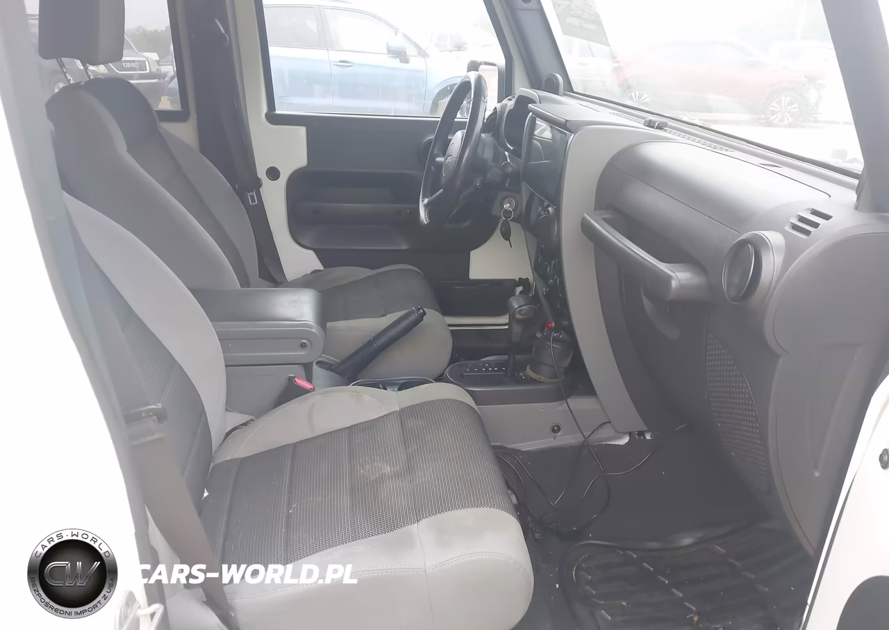 2007 Jeep Wrangler Unlimited X VIN:1J4GB39157L226589 - 5