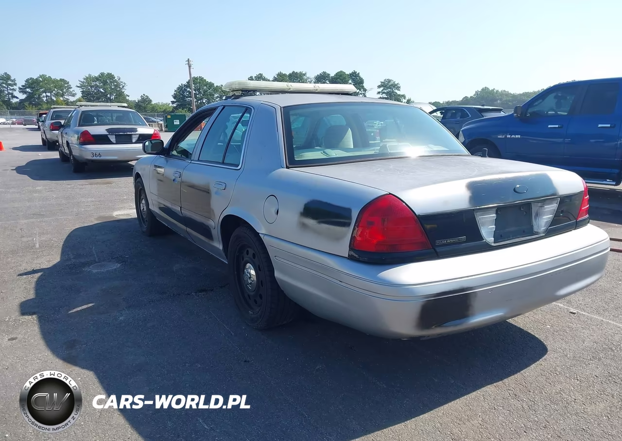 2007 Ford Crown Victoria Police-Police Interceptor VIN:2FAHP71WX7X125907 - 3