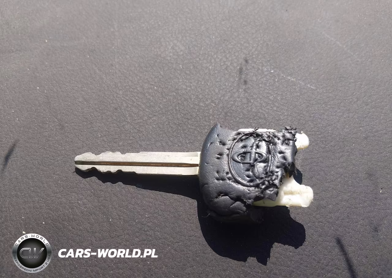 2012 Toyota Tundra Grade 4.6L V8 VIN:5TFDM5F16CX032305 - 11