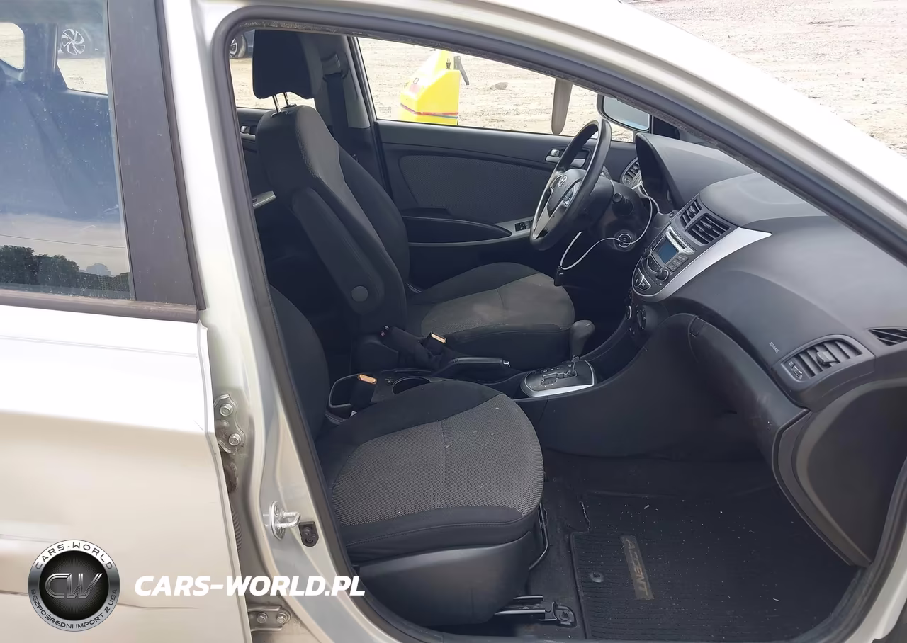 2013 Hyundai Accent Gs VIN:KMHCT5AE9DU137976 - 5
