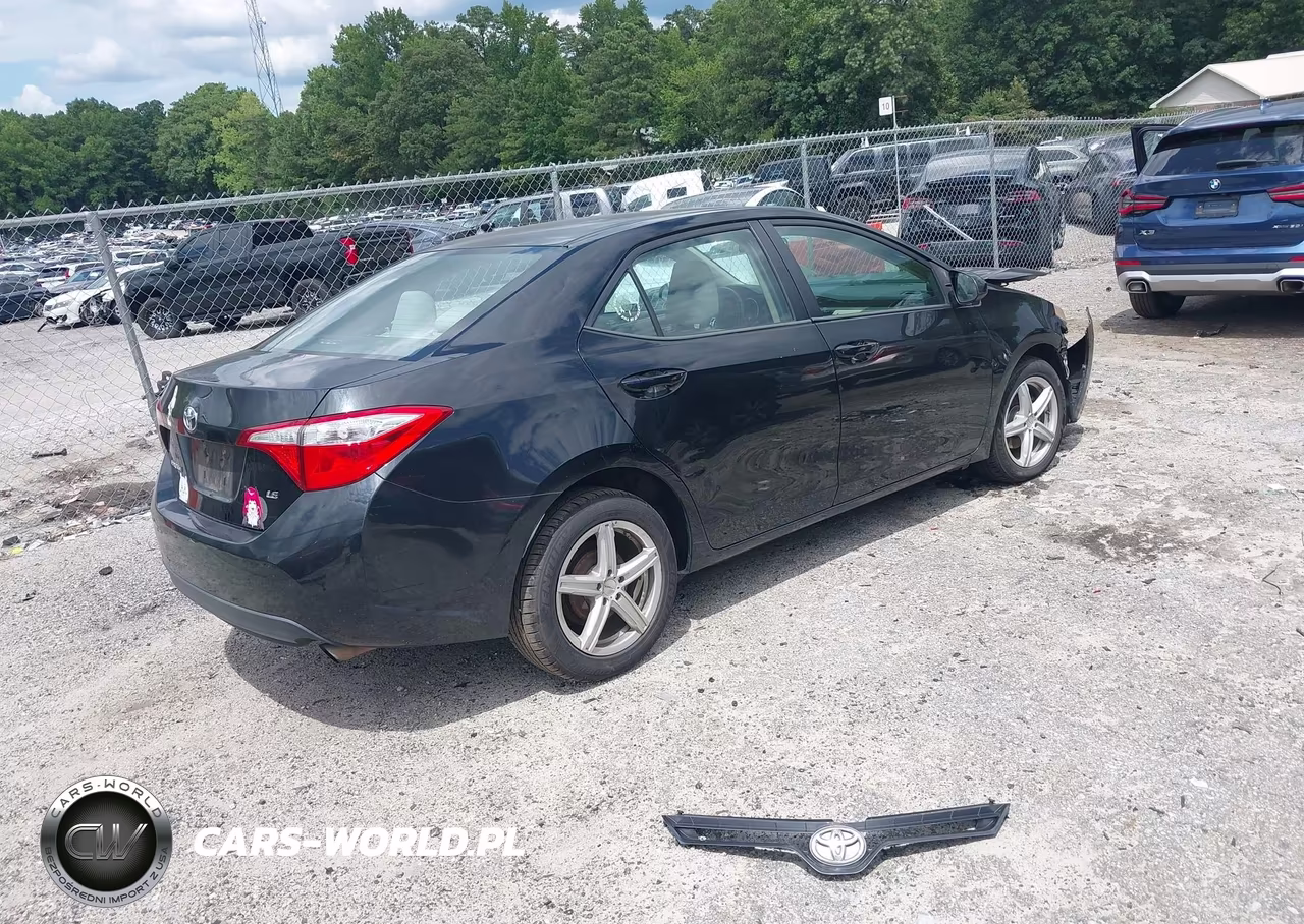 2015 Toyota Corolla Le VIN:2T1BURHE6FC429370 - 4