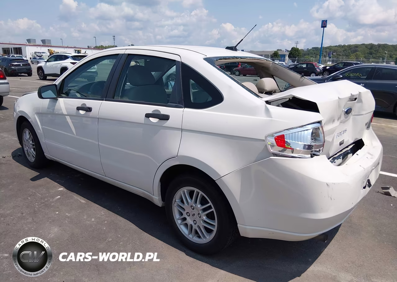 2010 Ford Focus Se VIN:1FAHP3FN1AW234798 - 3