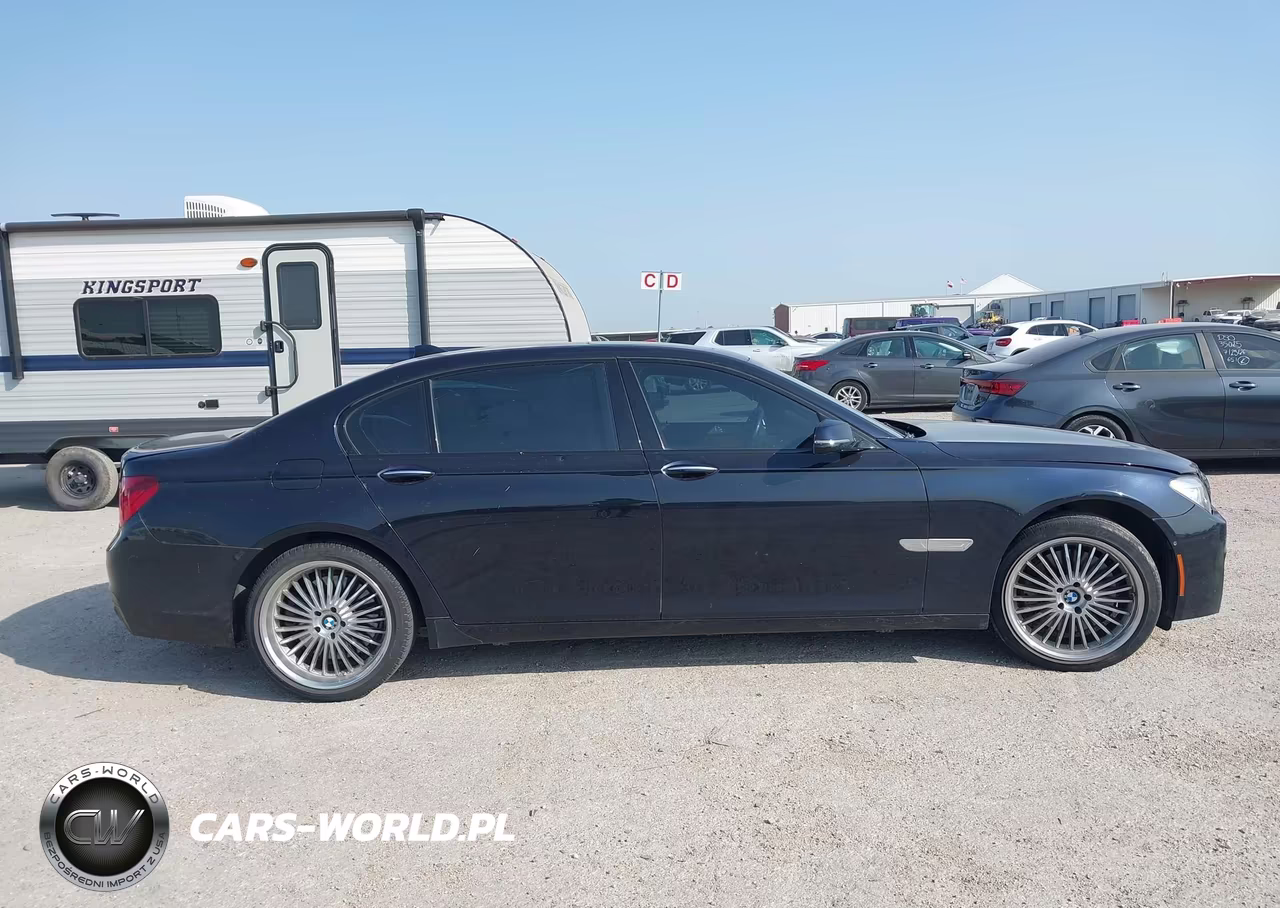 2013 BMW 750Li VIN:WBAYE8C59DD132003 - 12