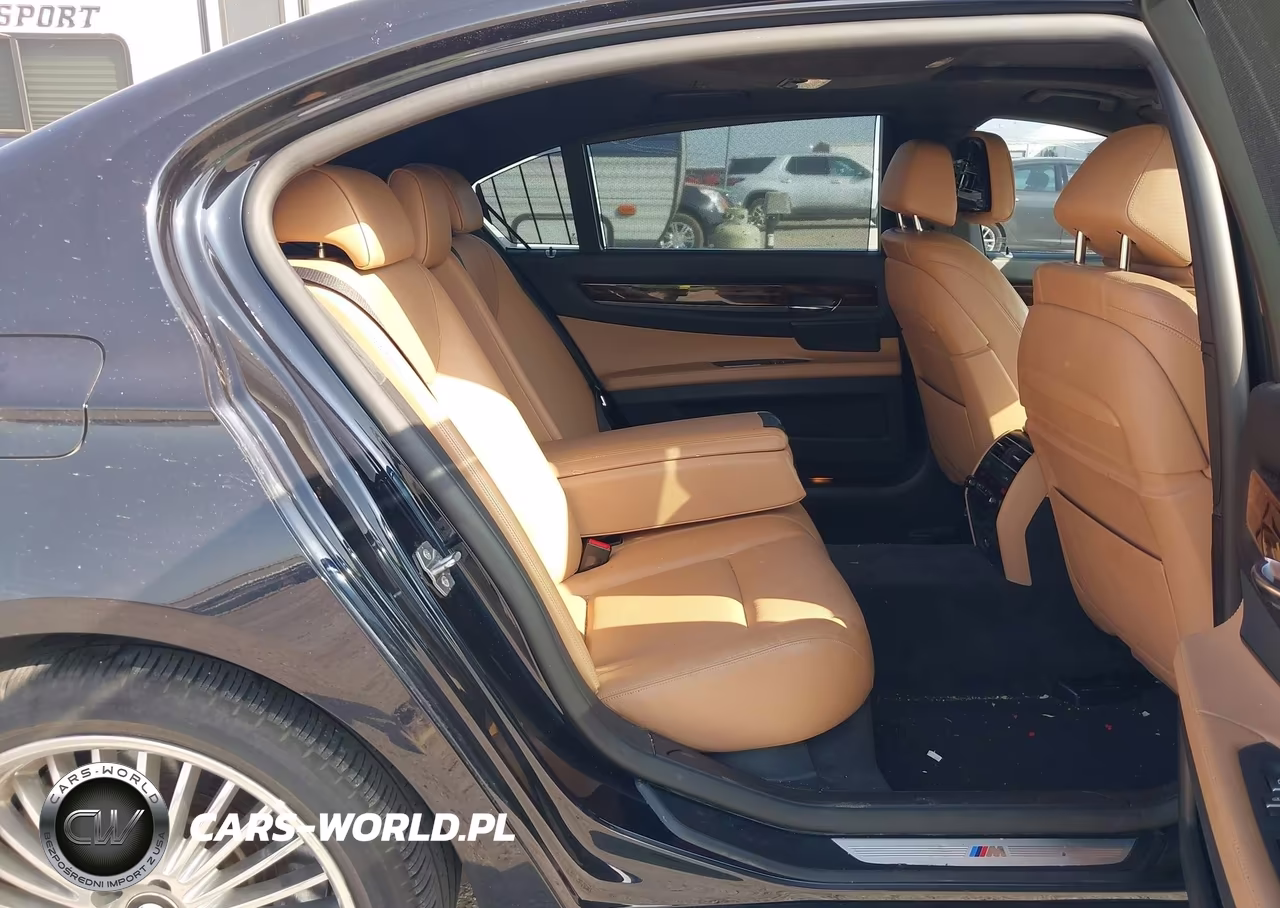 2013 BMW 750Li VIN:WBAYE8C59DD132003 - 8