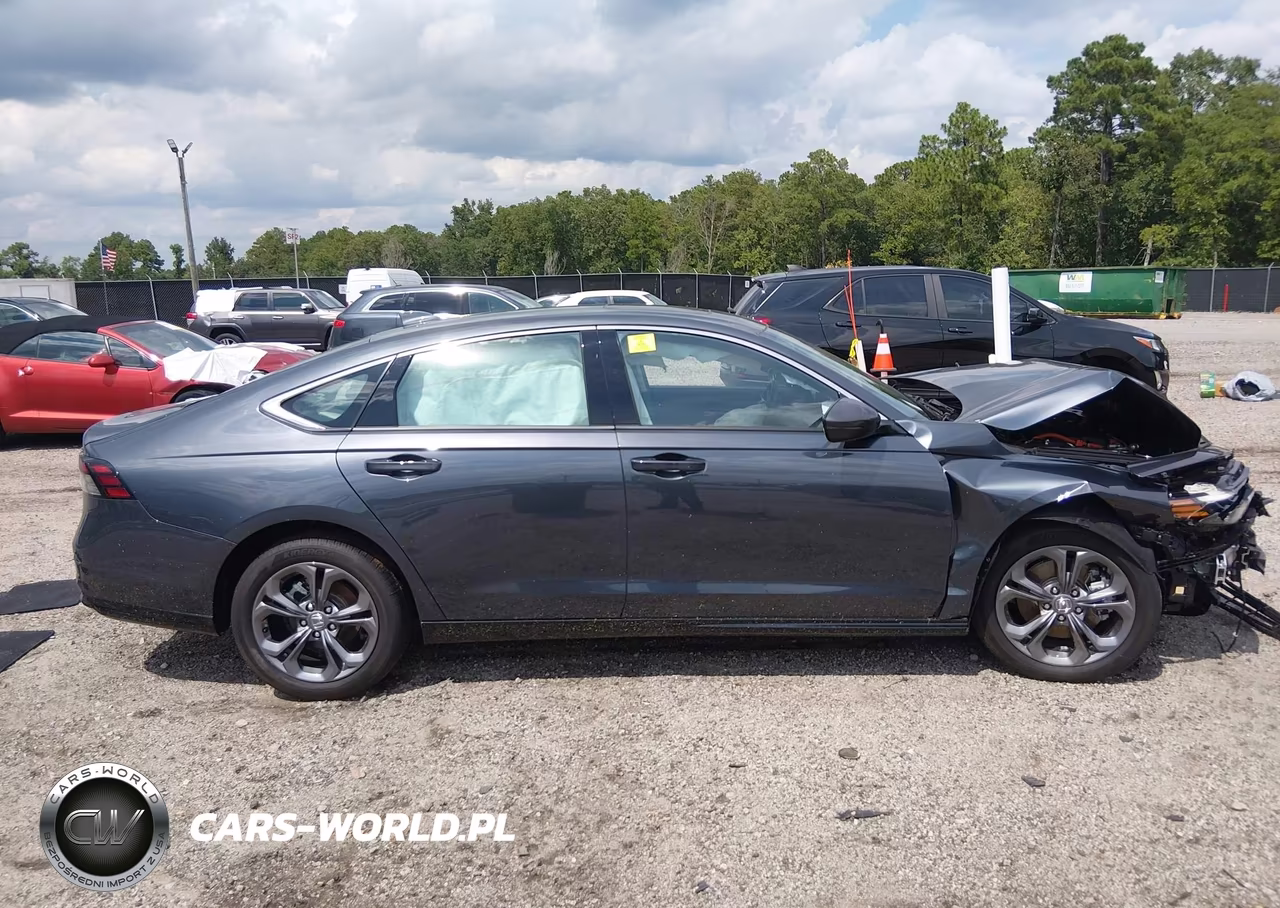 2026 Honda Accord Hybrid Ex-L VIN:1HGCY2F61TA013871 - 14