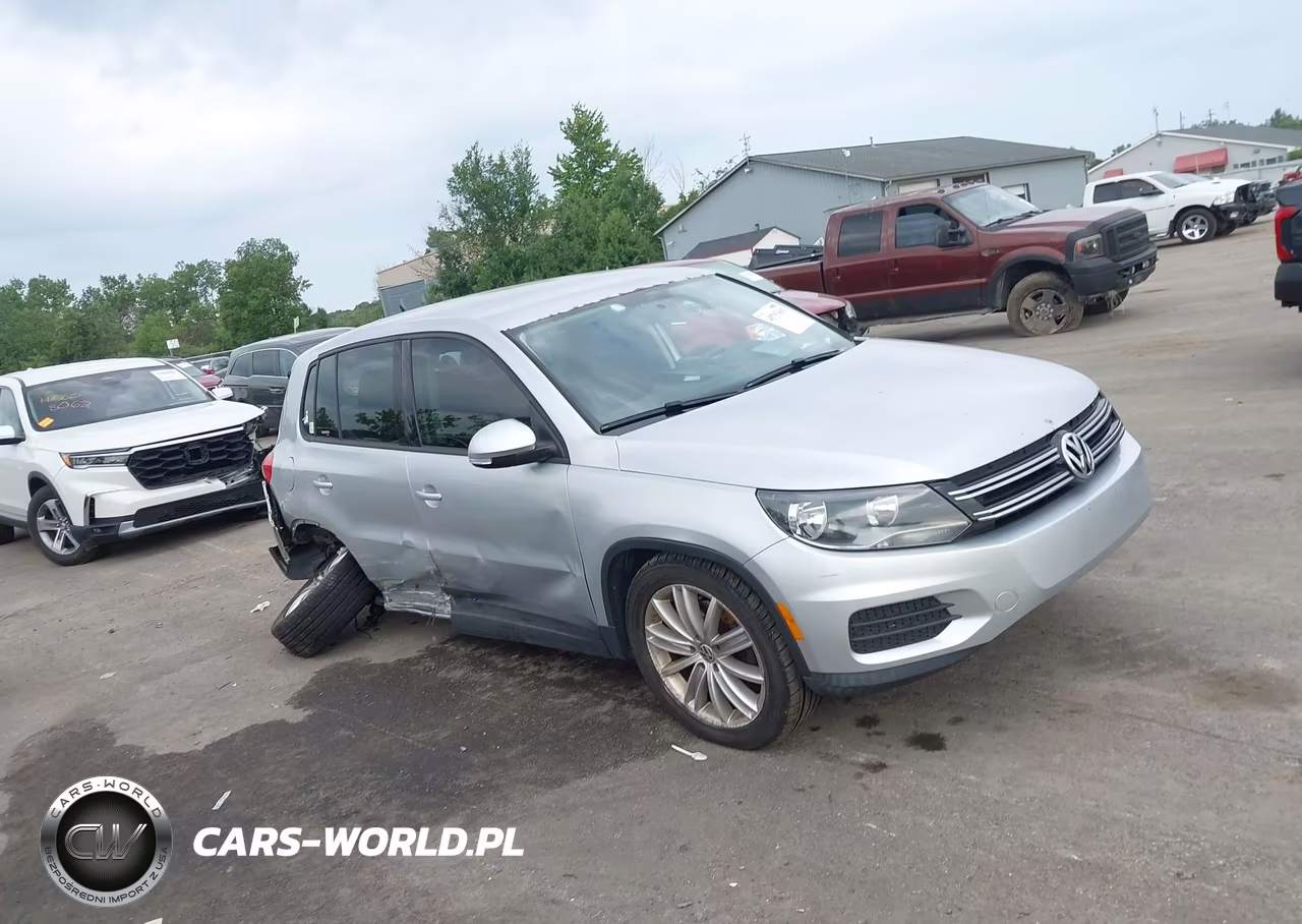 2012 Volkswagen Tiguan S – zdjęcie 1 z 17