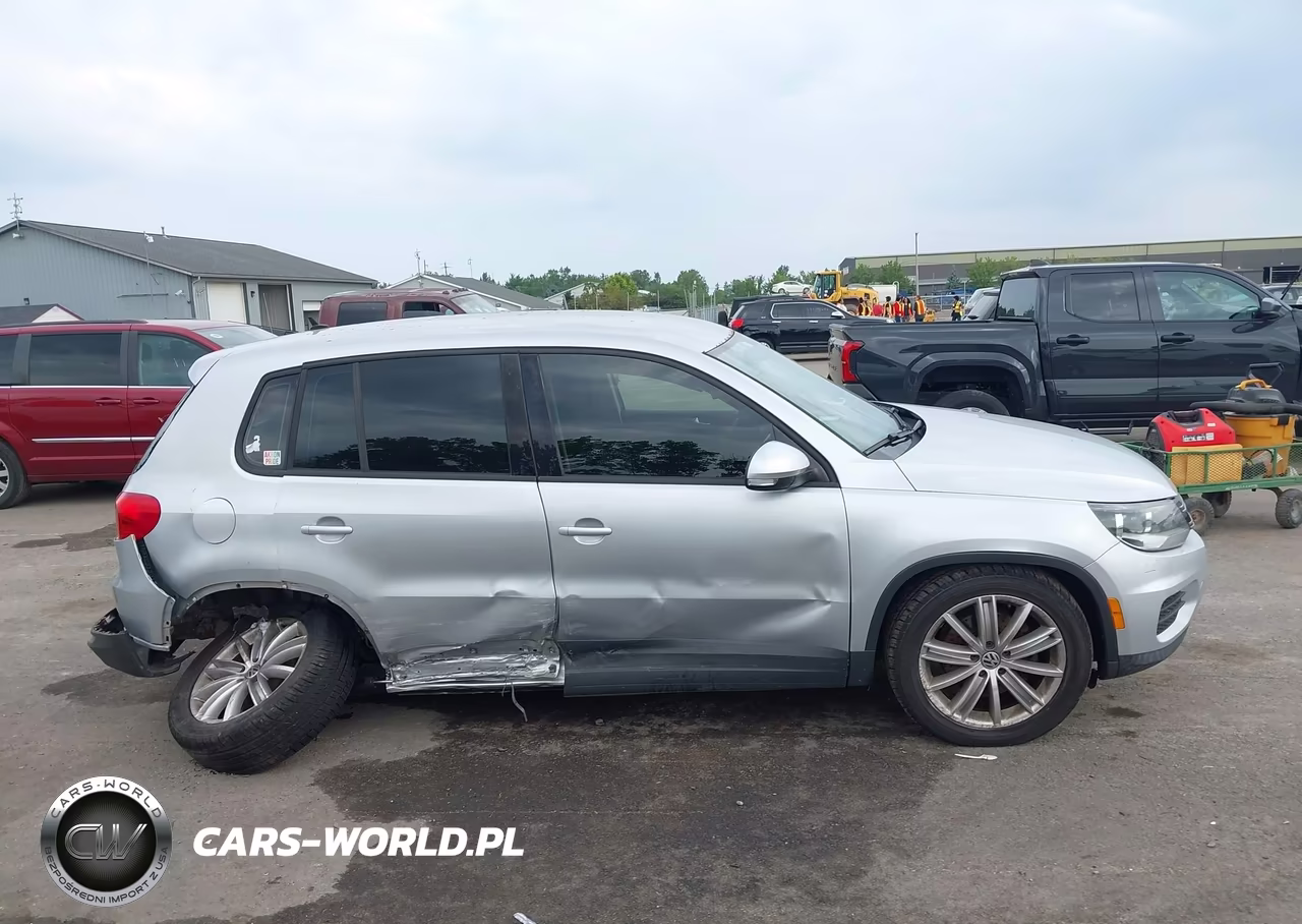 2012 Volkswagen Tiguan S VIN:WVGBV7AX5CW563735 - 13