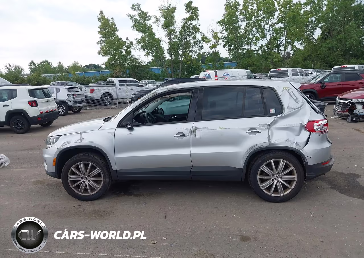 2012 Volkswagen Tiguan S VIN:WVGBV7AX5CW563735 - 14
