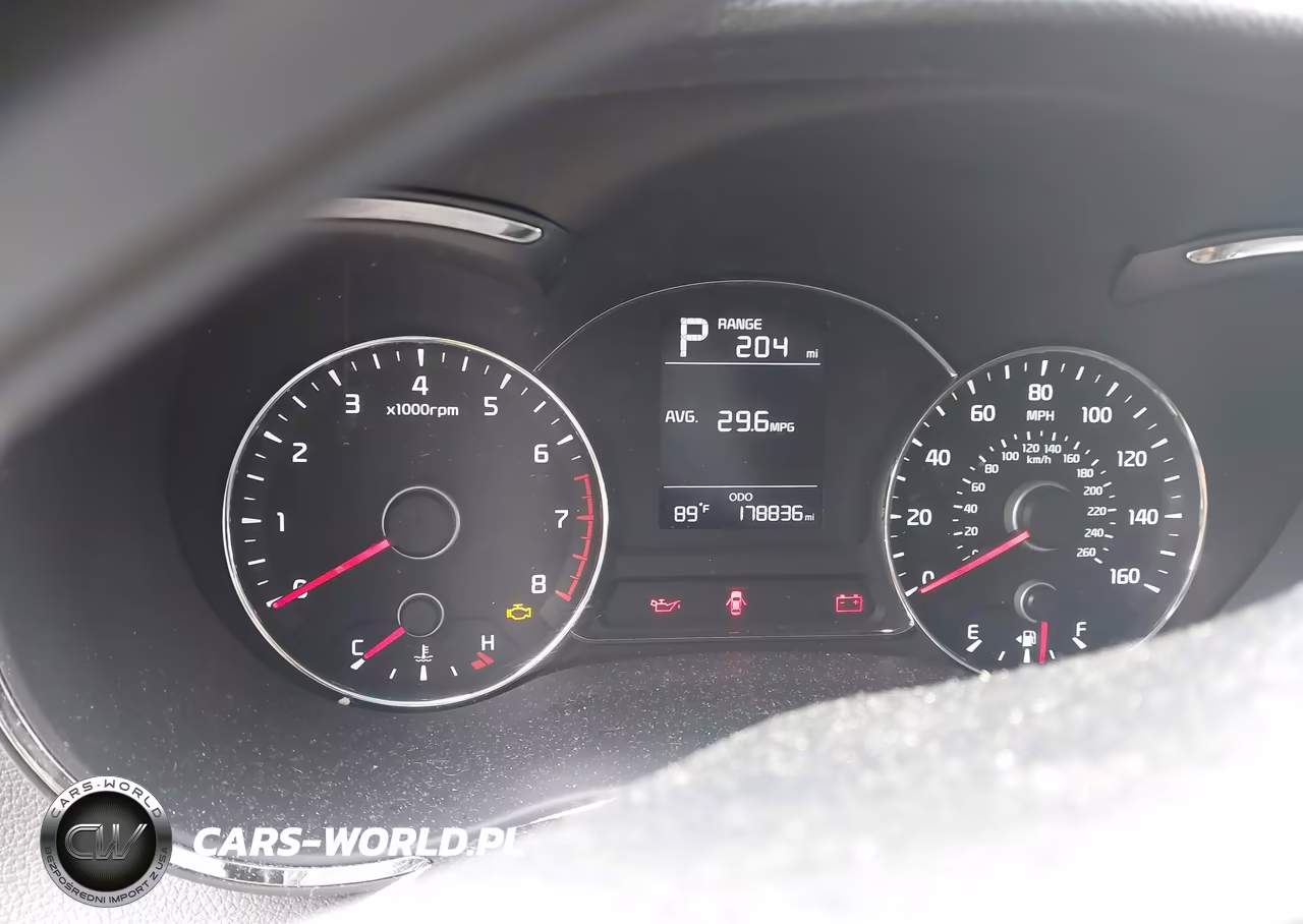 2017 Kia Forte Lx VIN:3KPFK4A7XHE127056 - 7