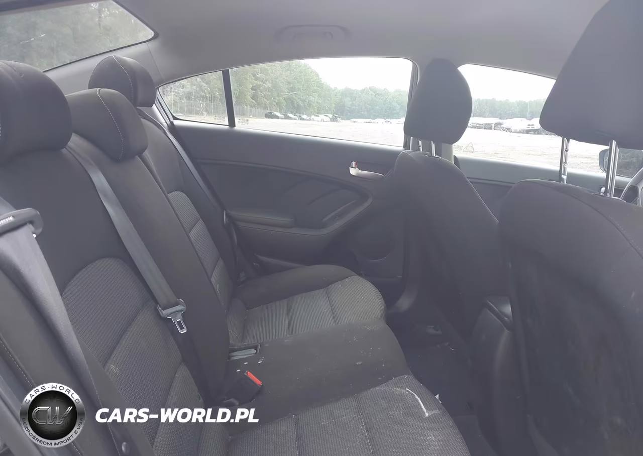 2017 Kia Forte Lx VIN:3KPFK4A7XHE127056 - 8