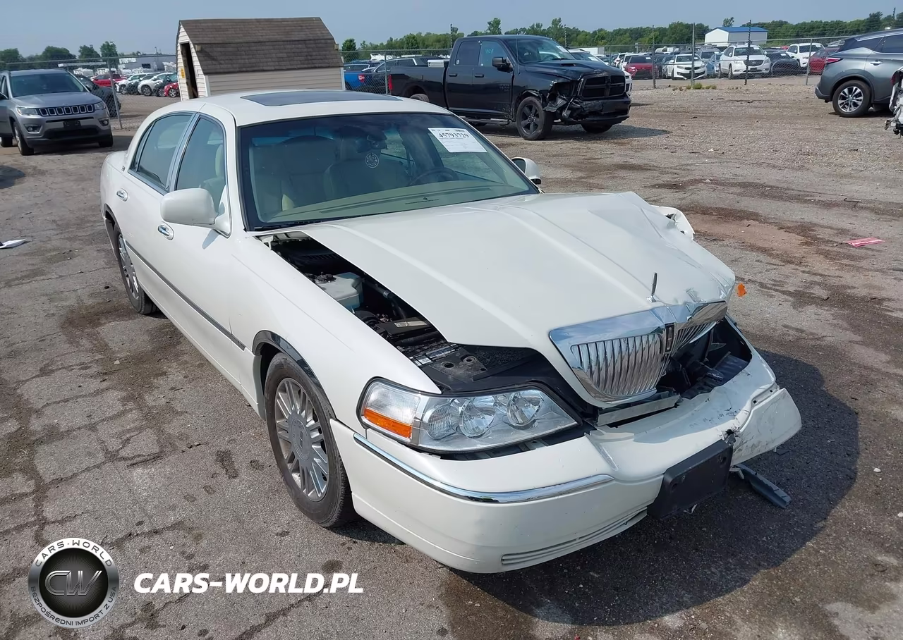 2006 Lincoln Town Car Signature Limited – zdjęcie 1 z 16