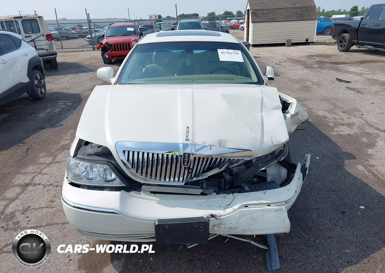 2006 Lincoln Town Car Signature Limited VIN:1LNHM82V76Y631364 - 12