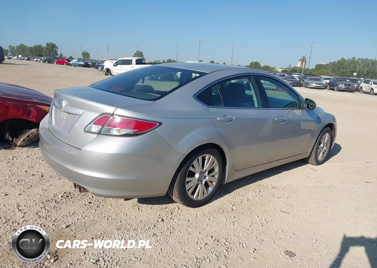 2010 Mazda Mazda6 I Touring VIN:1YVHZ8CH6A5M19672 - 4