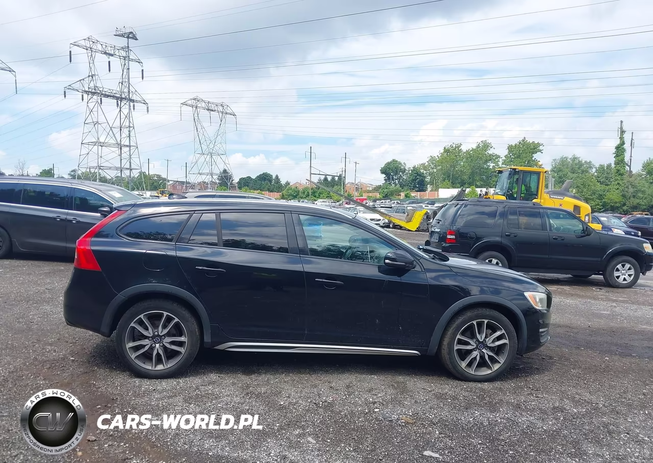 2016 Volvo V60 Cross Country T5 VIN:YV4612HK5G1003132 - 13