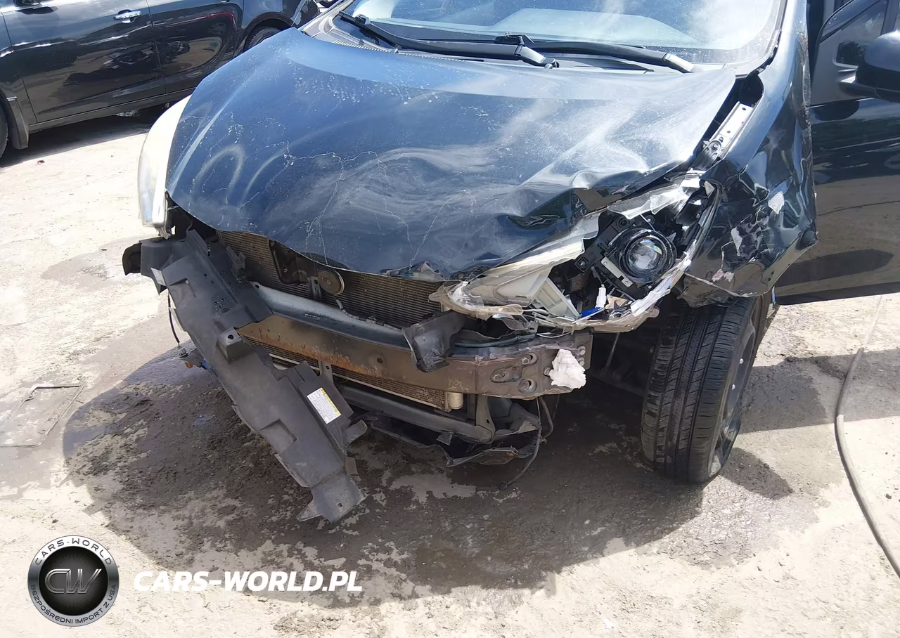 2016 Toyota Prius C Two VIN:JTDKDTB38G1121627 - 6