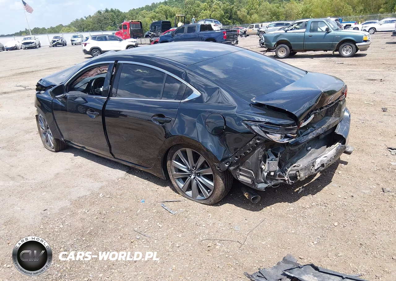 2018 Mazda Mazda6 Touring VIN:JM1GL1VM9J1327063 - 3