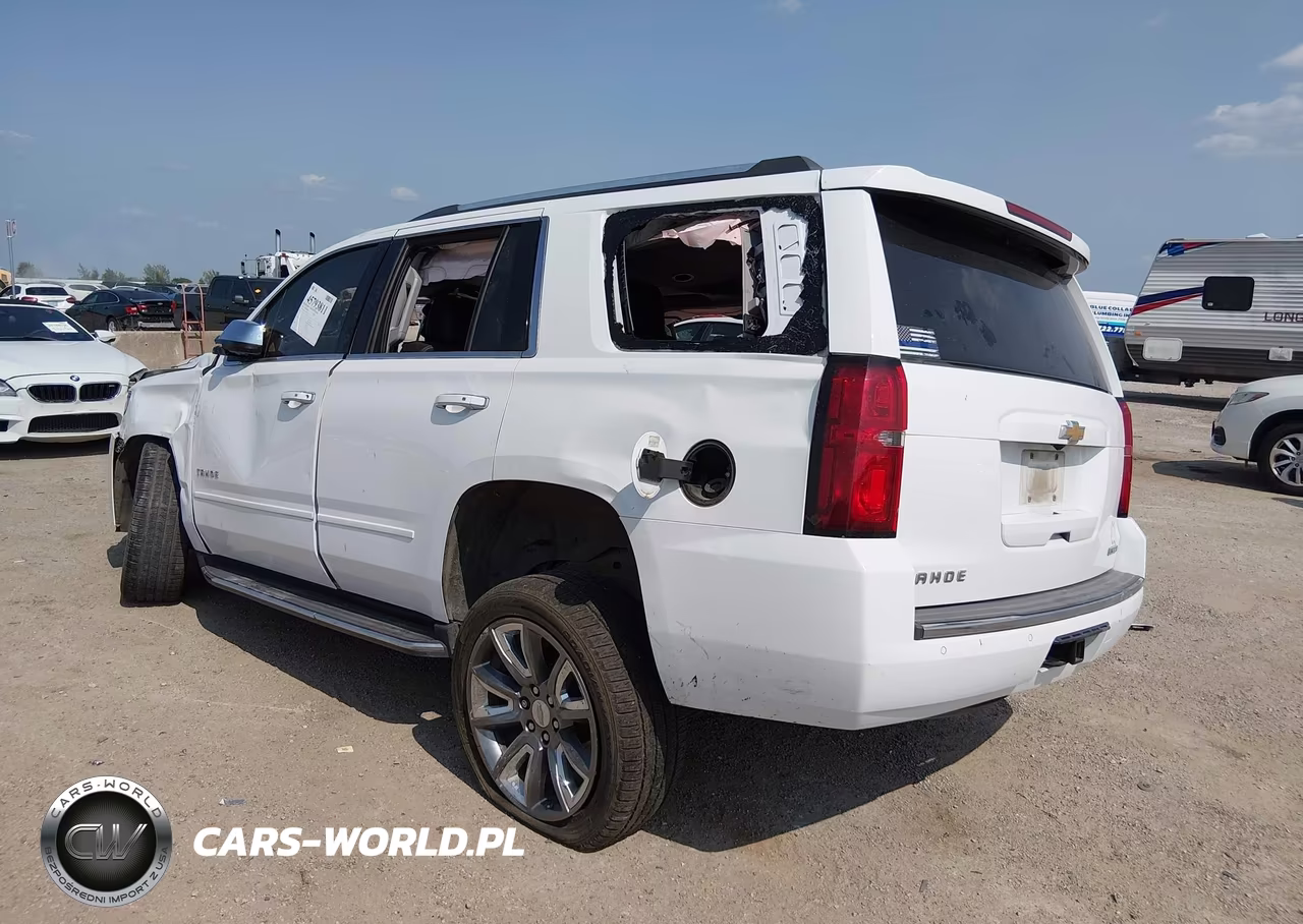 2017 Chevrolet Tahoe Premier VIN:1GNSCCKC7HR335957 - 3