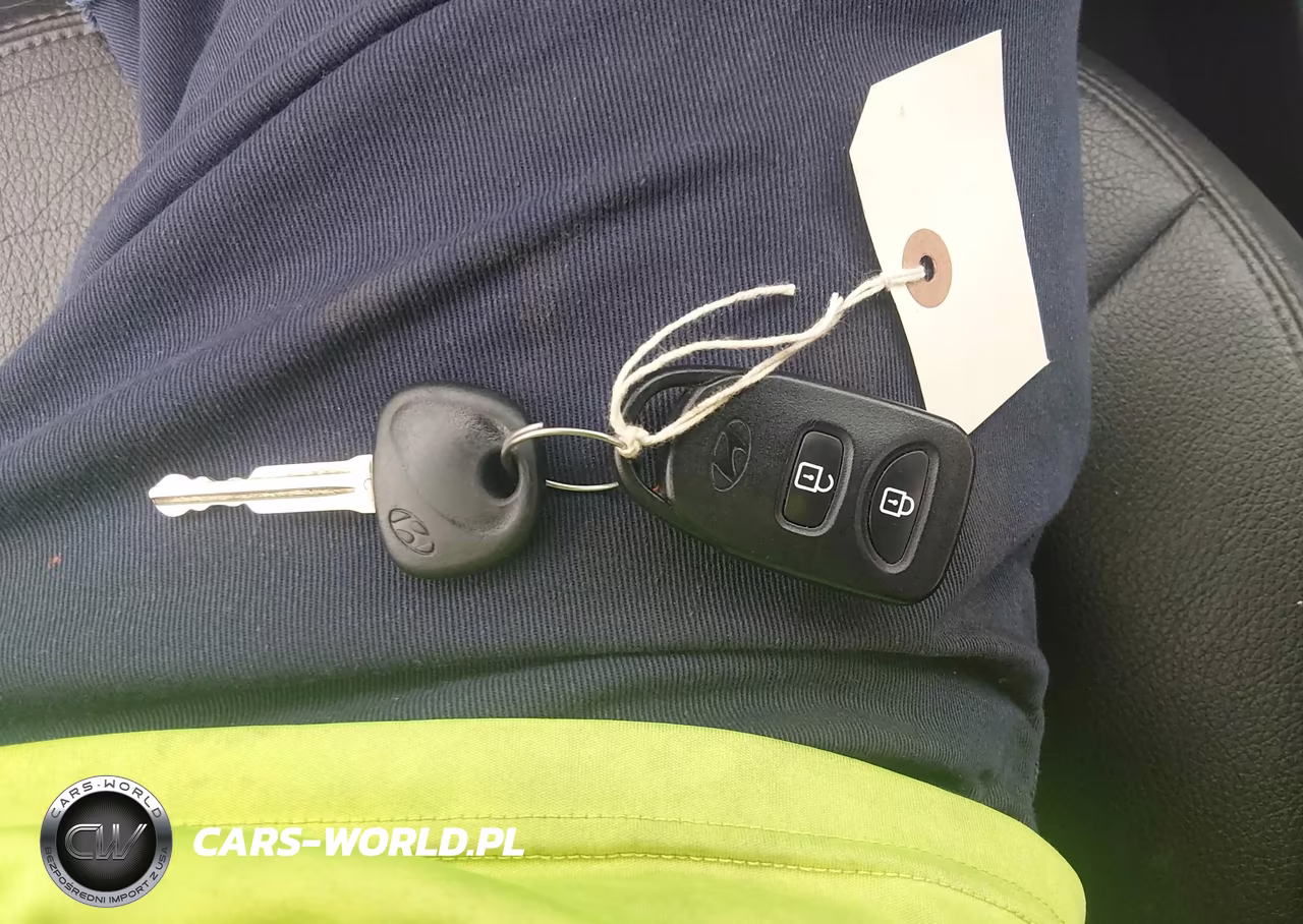 2010 Hyundai Tucson Gls VIN:KM8JUCAC5AU060994 - 11