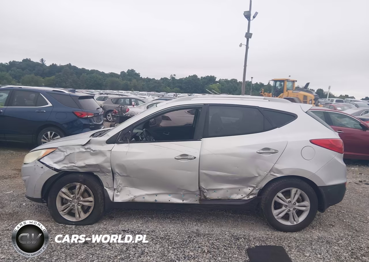 2010 Hyundai Tucson Gls VIN:KM8JUCAC5AU060994 - 14