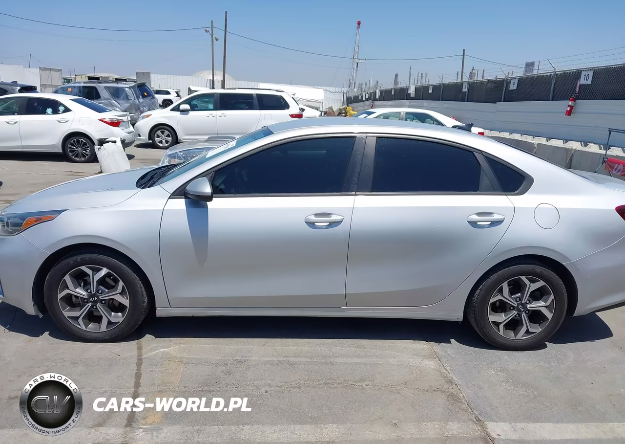 2021 Kia Forte Lxs VIN:3KPF24AD9ME323814 - 14