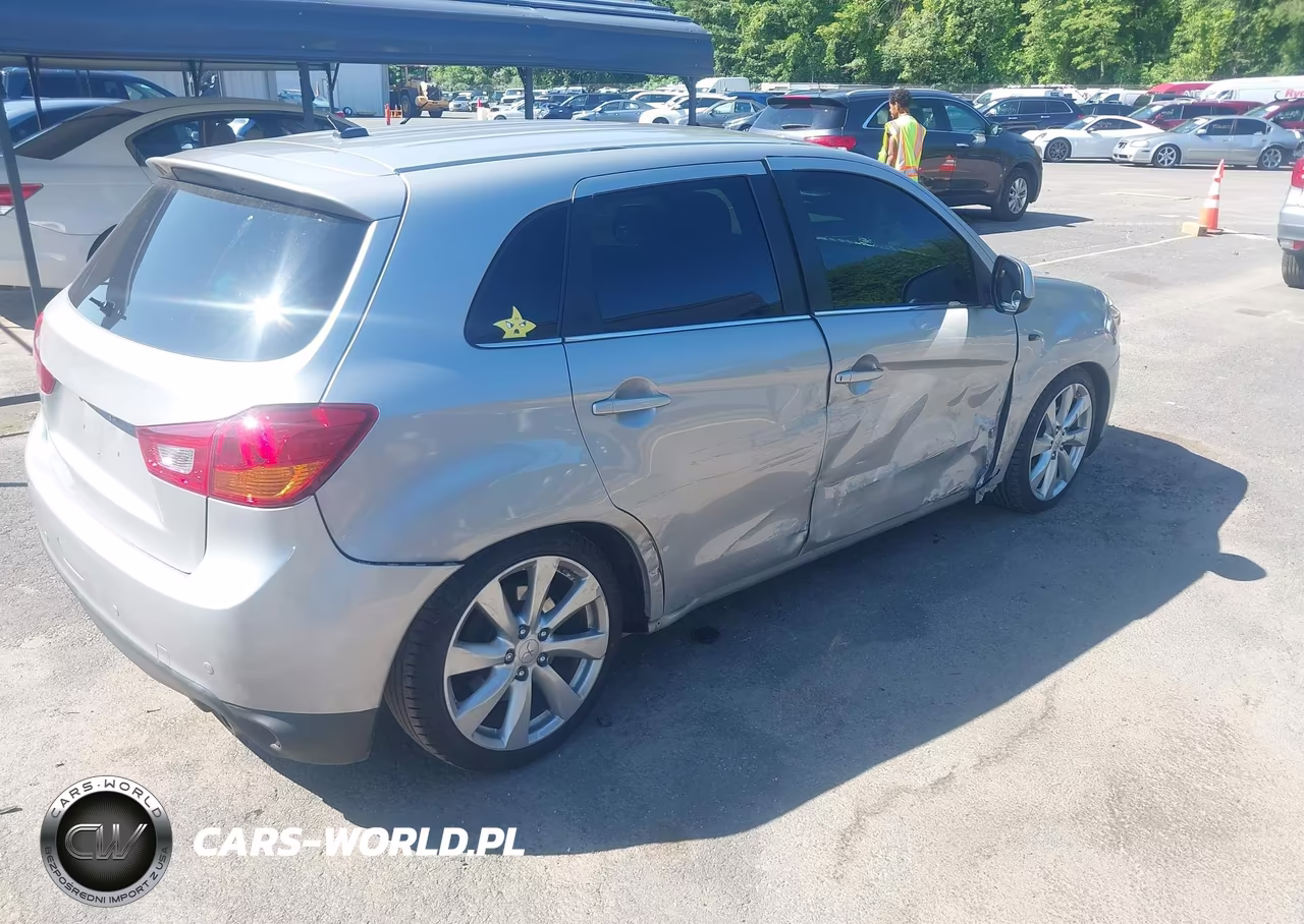 2015 Mitsubishi Outlander Sport Se VIN:4A4AP4AU5FE053855 - 4