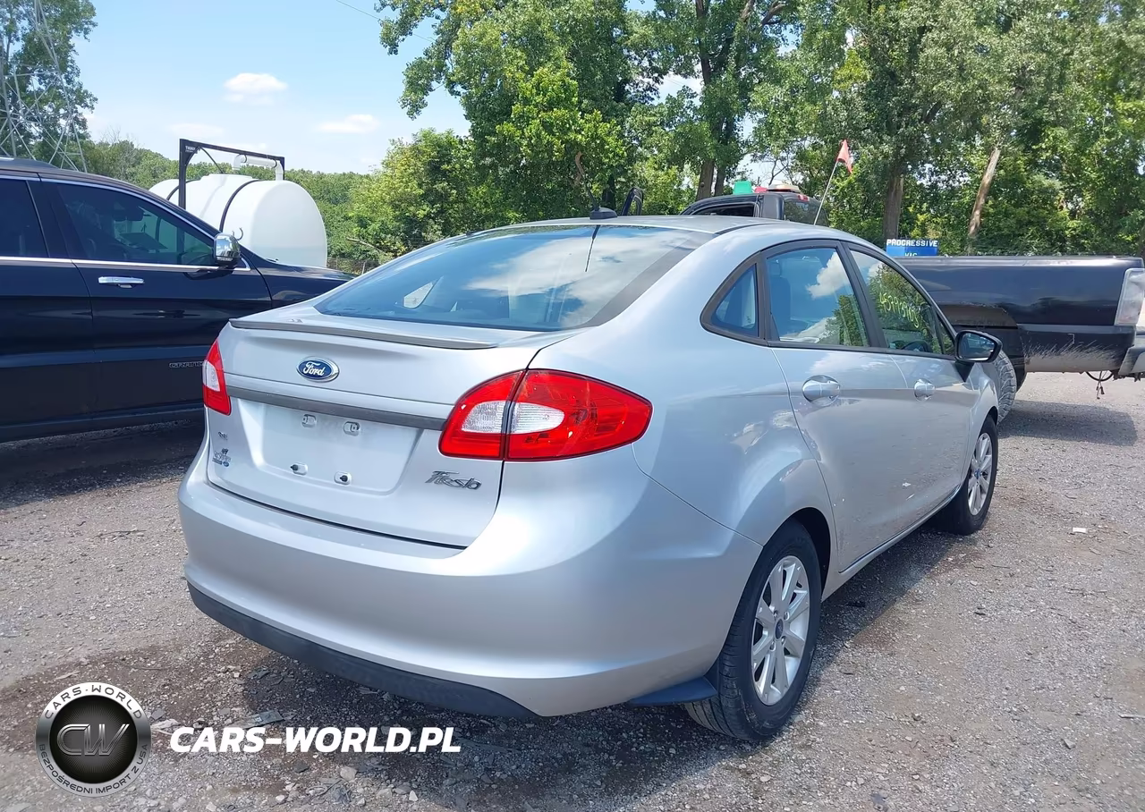 2012 Ford Fiesta Se VIN:3FADP4BJXCM157794 - 4
