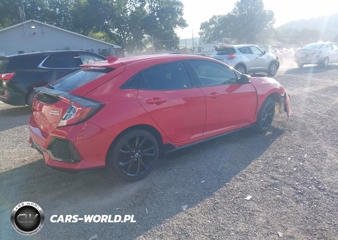 2018 Honda Civic Sport Touring VIN:SHHFK7H96JU418399 - 4