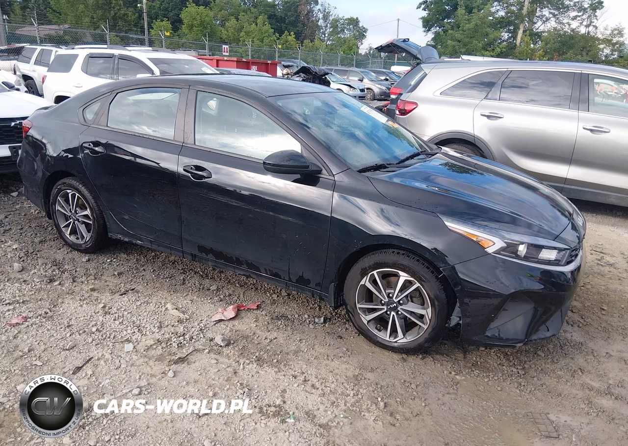 2024 Kia Forte Lxs