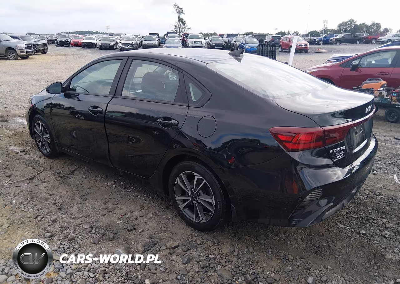 2024 Kia Forte Lxs VIN:3KPF24AD8RE806752 - 3