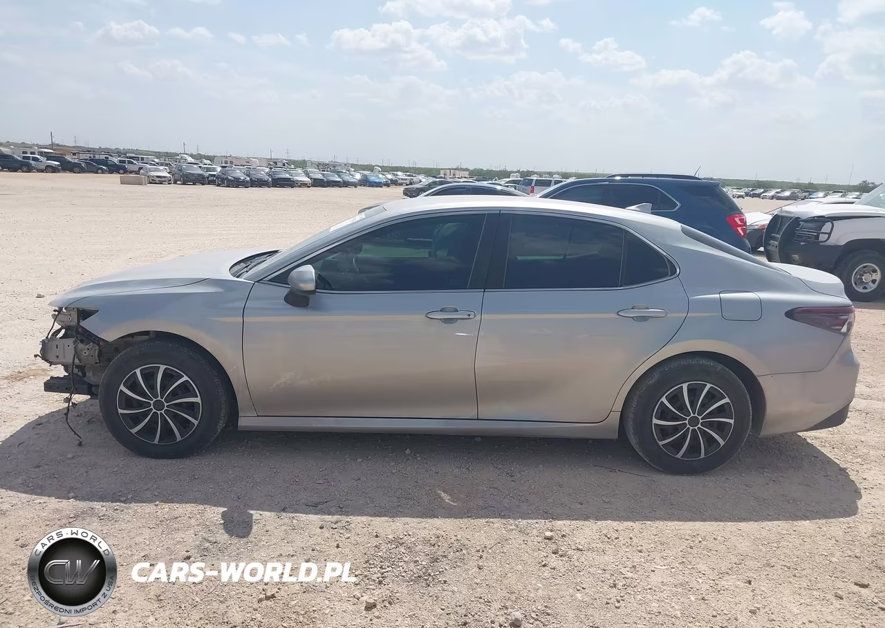 2024 Toyota Camry Hybrid Le VIN:4T1C31AK5RU070394 - 14