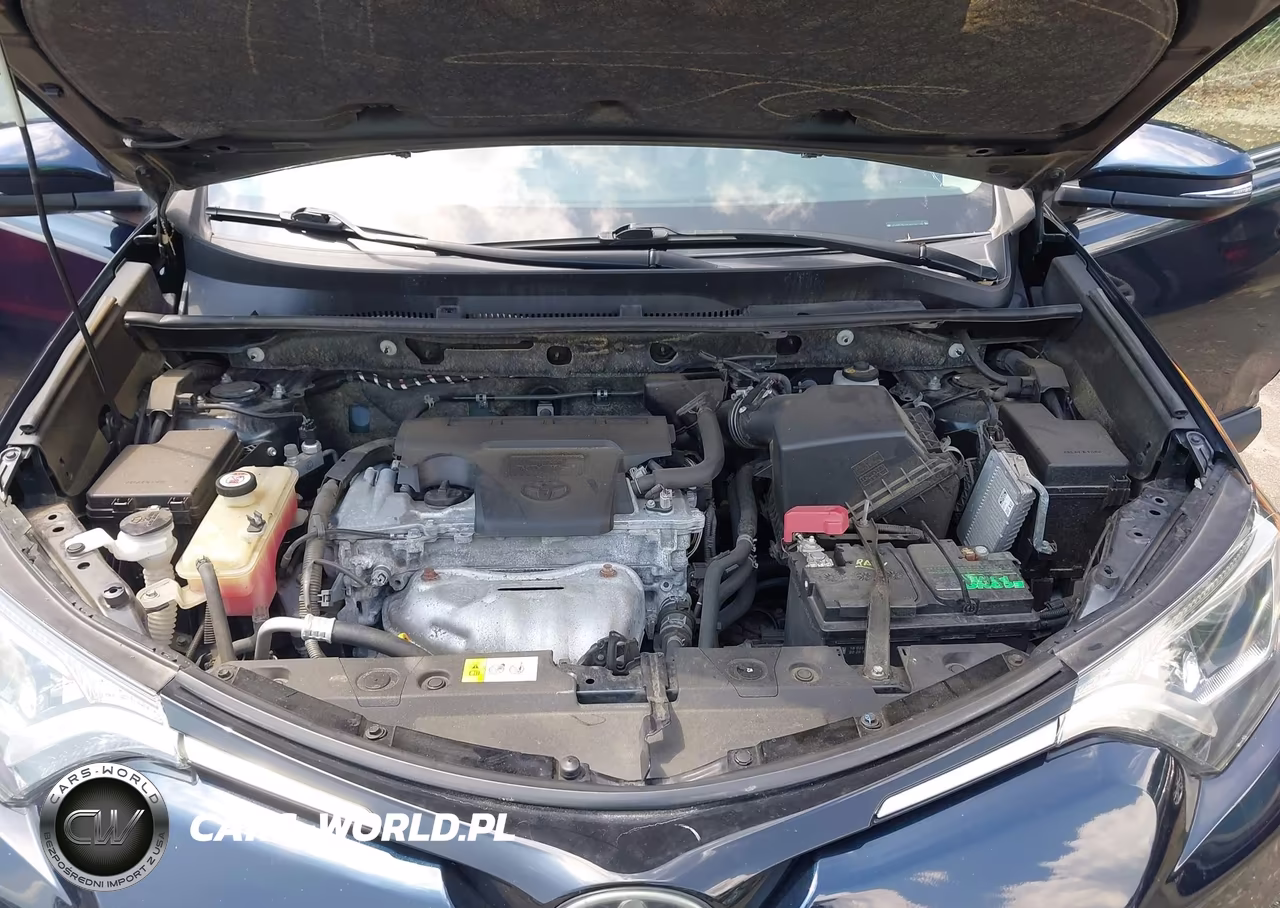 2018 Toyota Rav4 Xle VIN:JTMRFREVXJJ722778 - 10