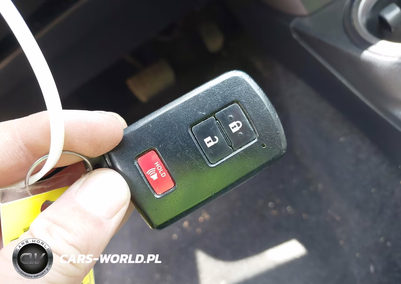 2018 Toyota Rav4 Xle VIN:JTMRFREVXJJ722778 - 11