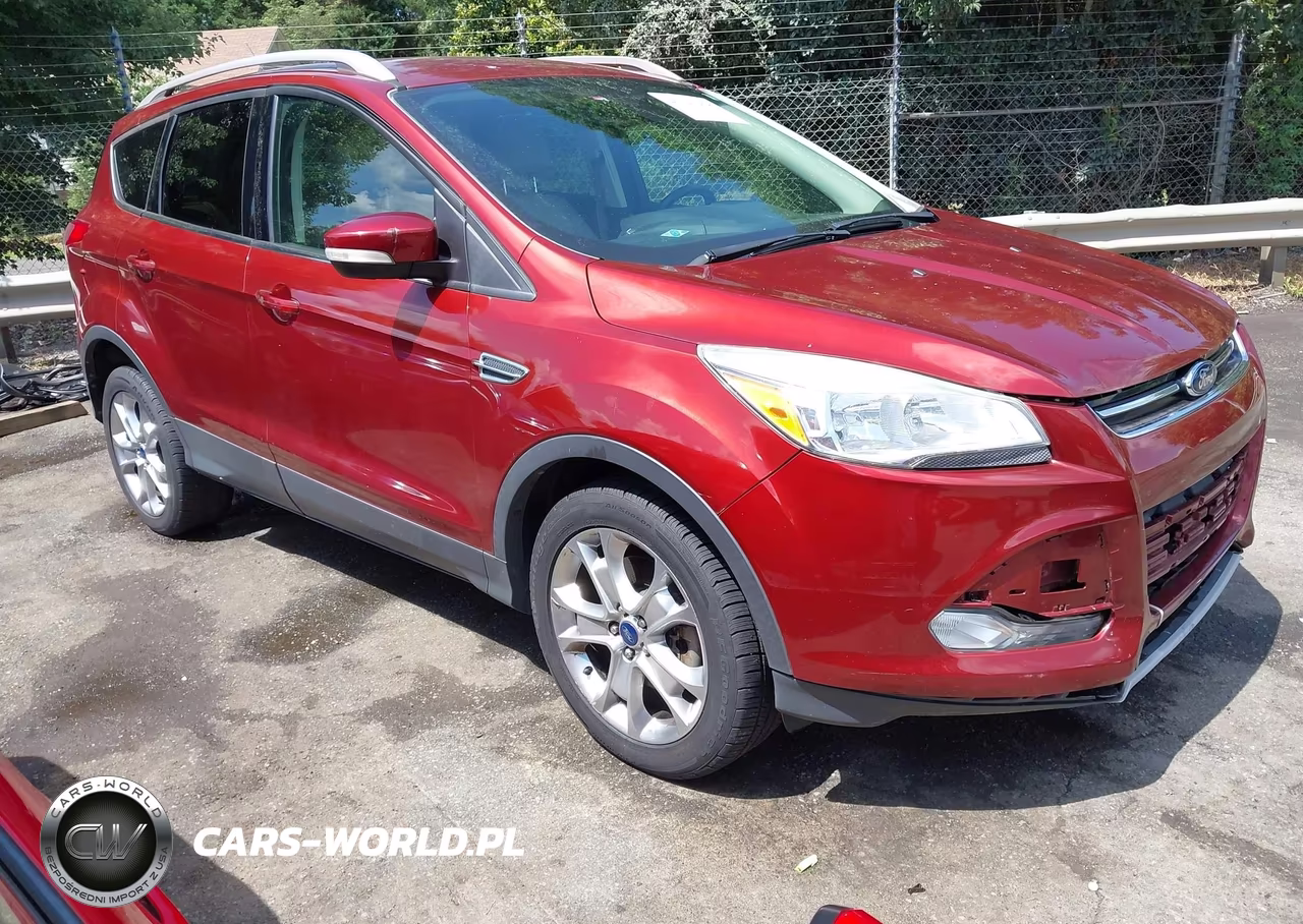 2015 Ford Escape Titanium – zdjęcie 1 z 11