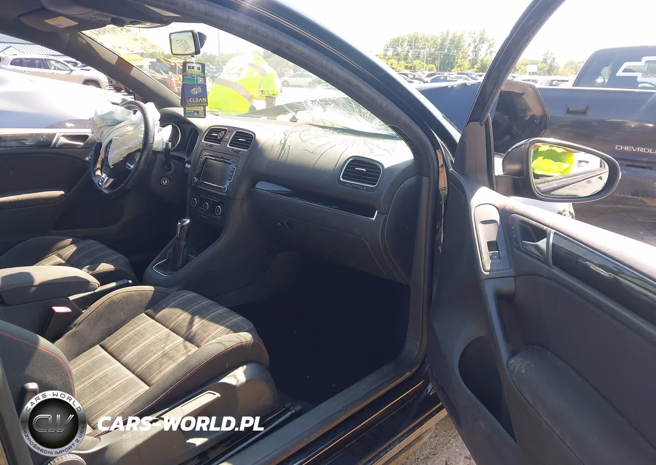 2012 Volkswagen Gti 2-Door VIN:WVWED7AJ4CW138894 - 5