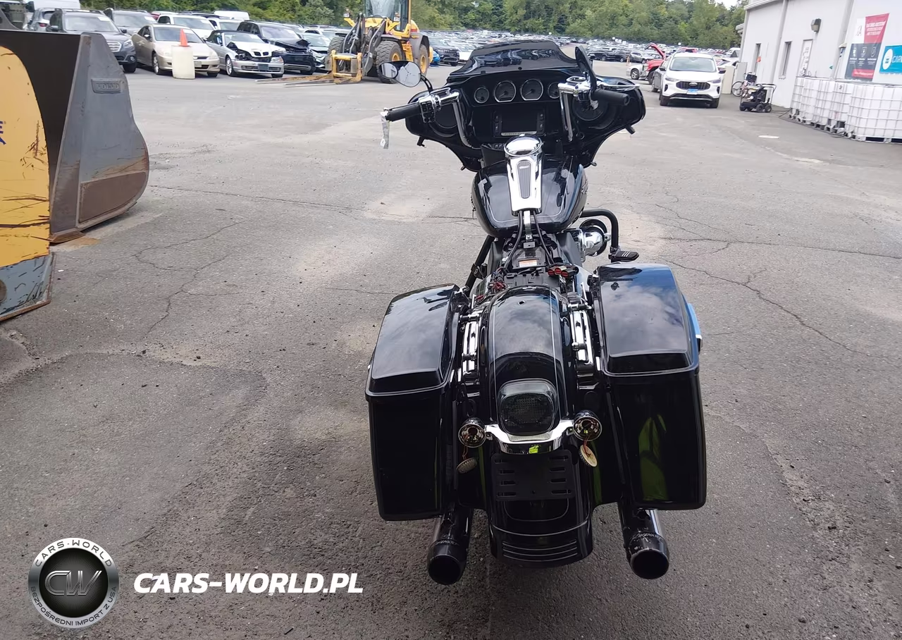 2016 Harley-Davidson Flhxs Street Glide Special VIN:1HD1KRM18GB625703 - 6