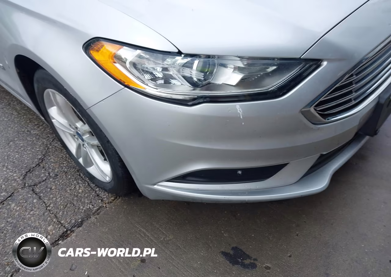 2018 Ford Fusion Hybrid S VIN:3FA6P0UU3JR279132 - 16