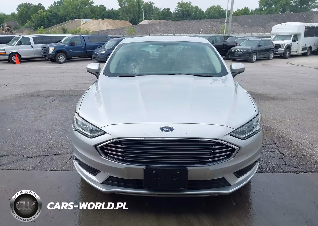 2018 Ford Fusion Hybrid S VIN:3FA6P0UU3JR279132 - 17
